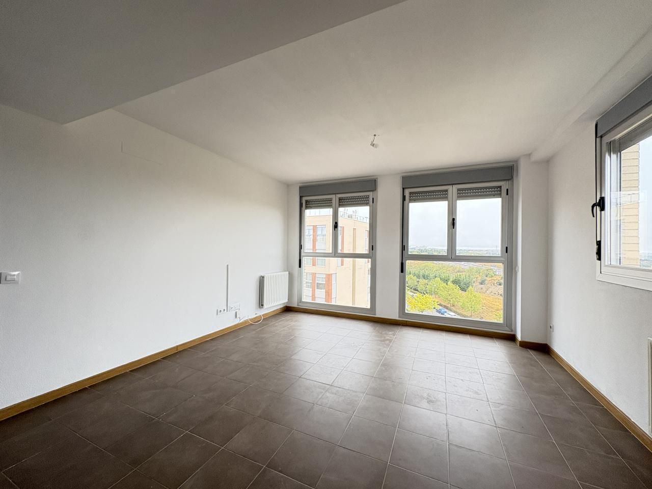 Sala d'estar de Pis de lloguer en Tres Cantos amb Calefacció, Traster i Piscina comunitària