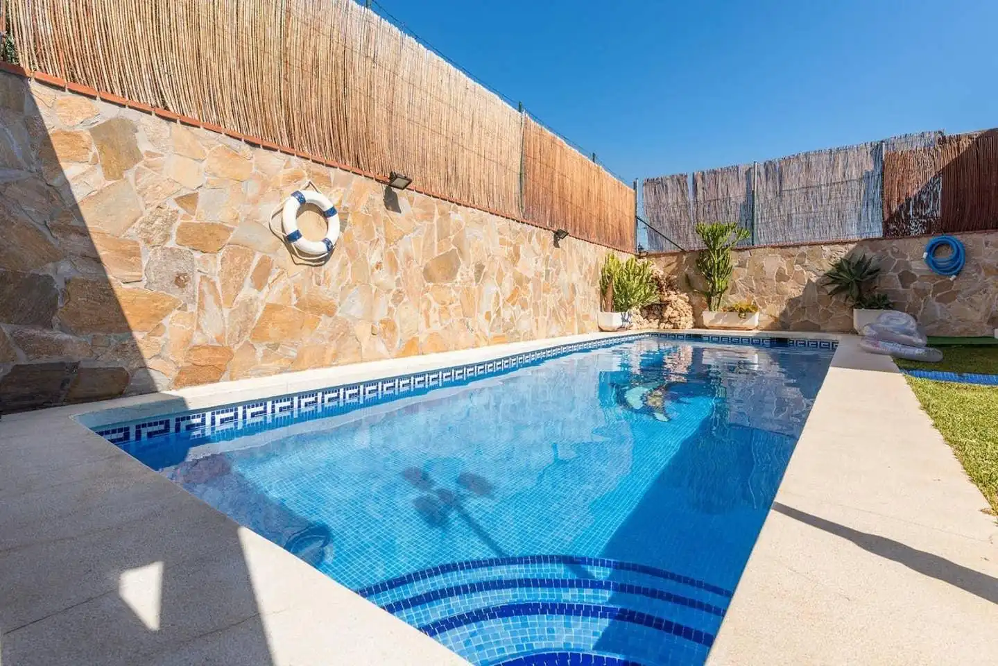 Swimming pool of Detached homes for rent in Benalmádena  with Air Conditioner, Heating and Private garden