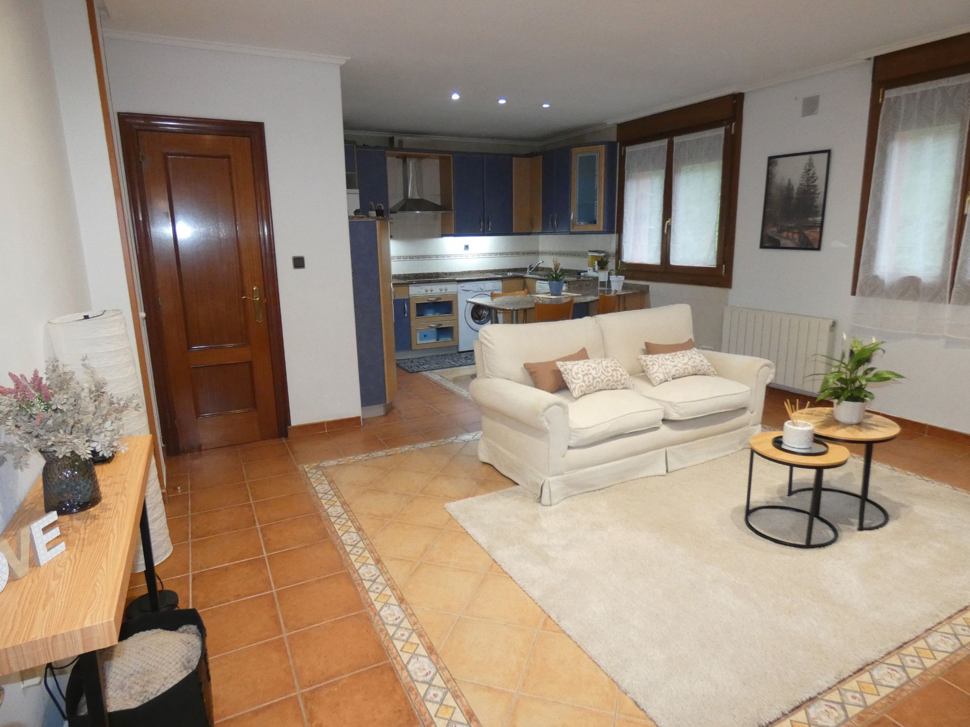 Living room of Flat for sale in Bilbao   with Heating, Furnished and Oven