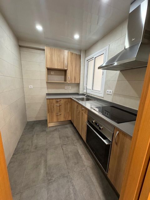 Cuina de Pis de lloguer en  Barcelona Capital amb Parquet, Forn i Balcó