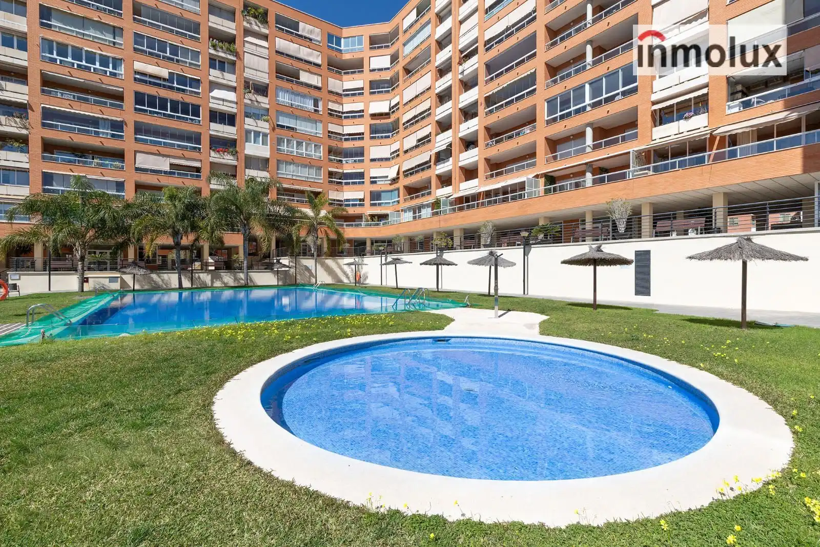 Piscina de Pis en venda en Alicante / Alacant amb Aire condicionat, Calefacció i Terrassa
