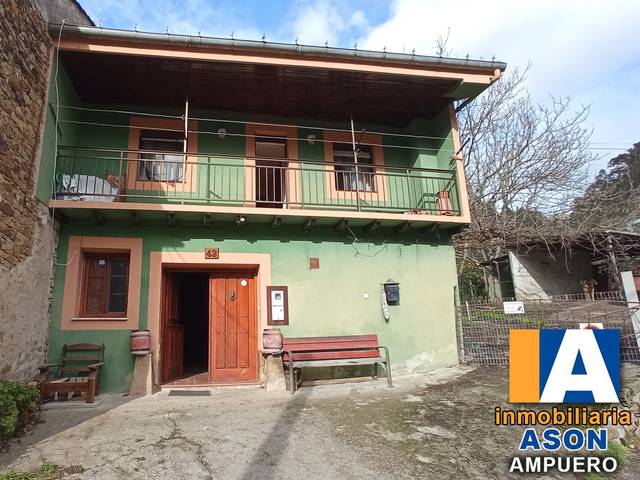 Casa adosada en Venta en Ampuero