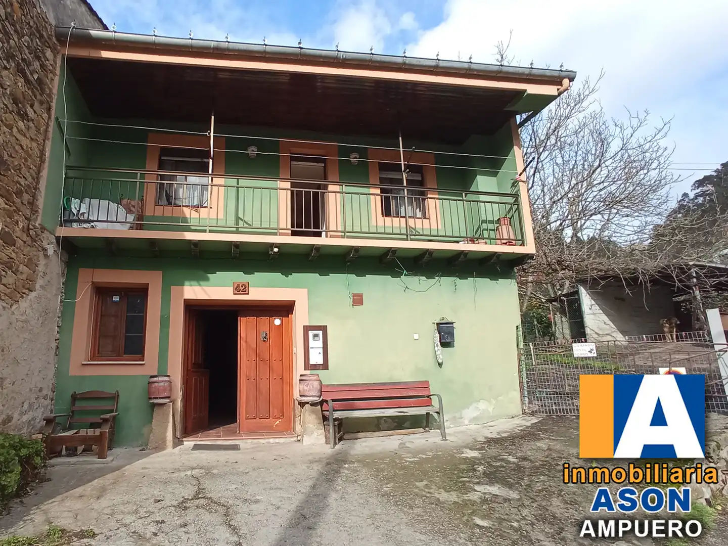 Habitatge amb terrassa en venda a Ampuero