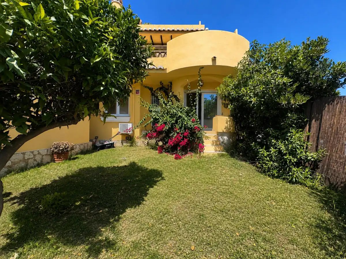 Adosado con jardín en venta en Calahonda, imagen 20