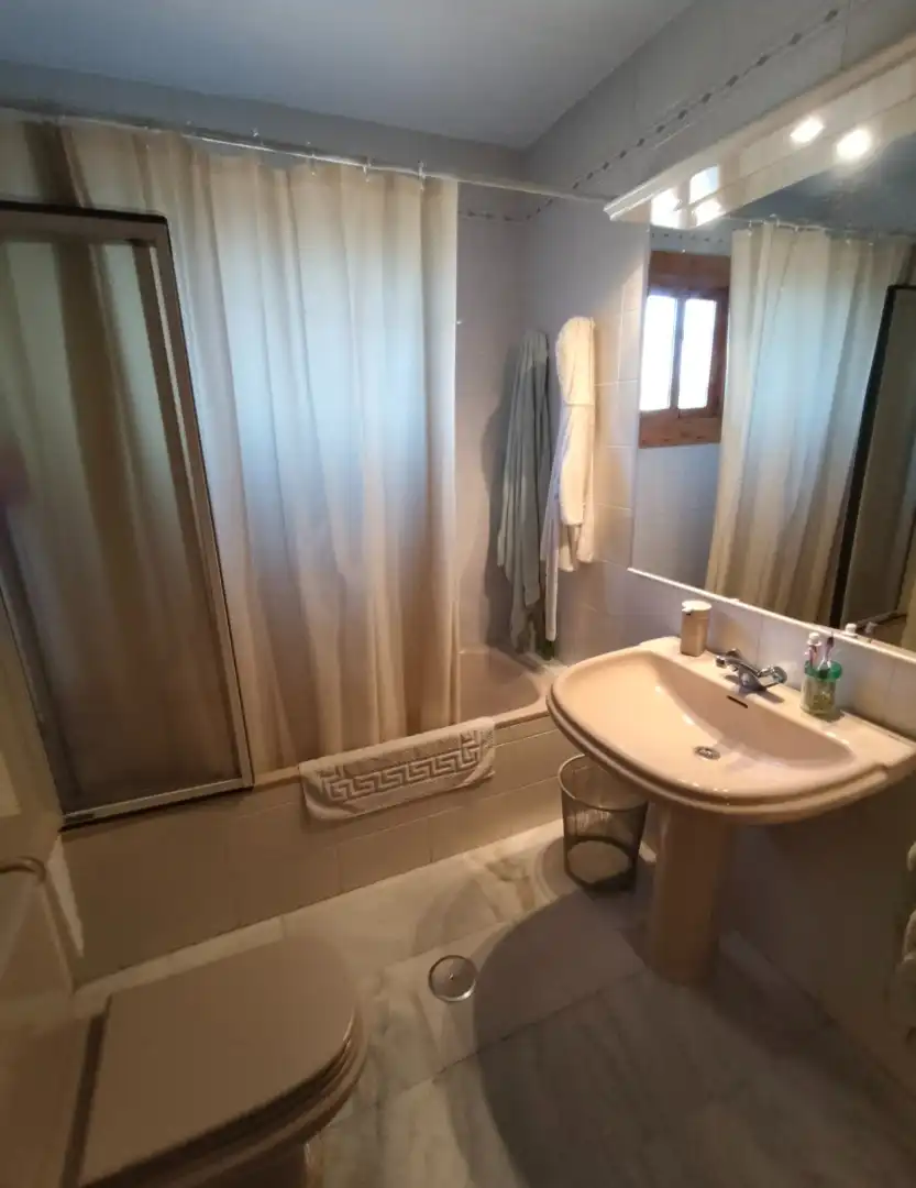 Bathroom of Detached homes for sale in Córdoba  with Air Conditioner, Heating and Terrace