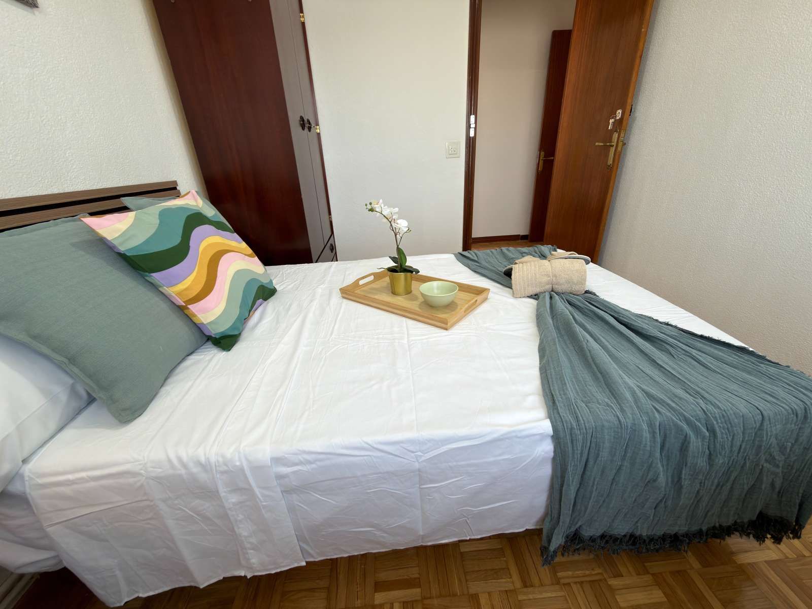 Bedroom of Flat to share in  Madrid Capital  with Air Conditioner and Terrace