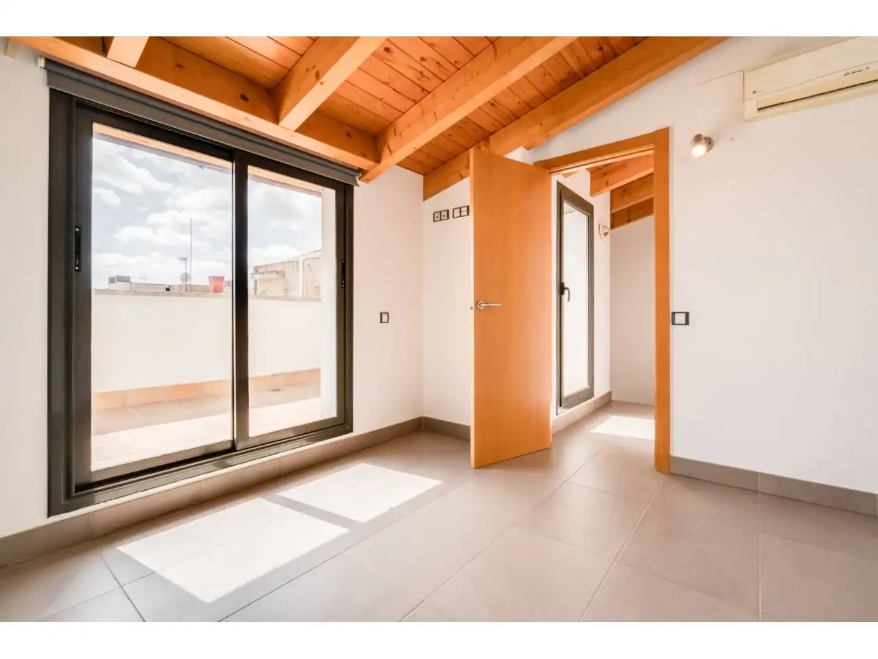 Balcony of Duplexes for sale in Terrassa  with Air Conditioner, Heating and Terrace