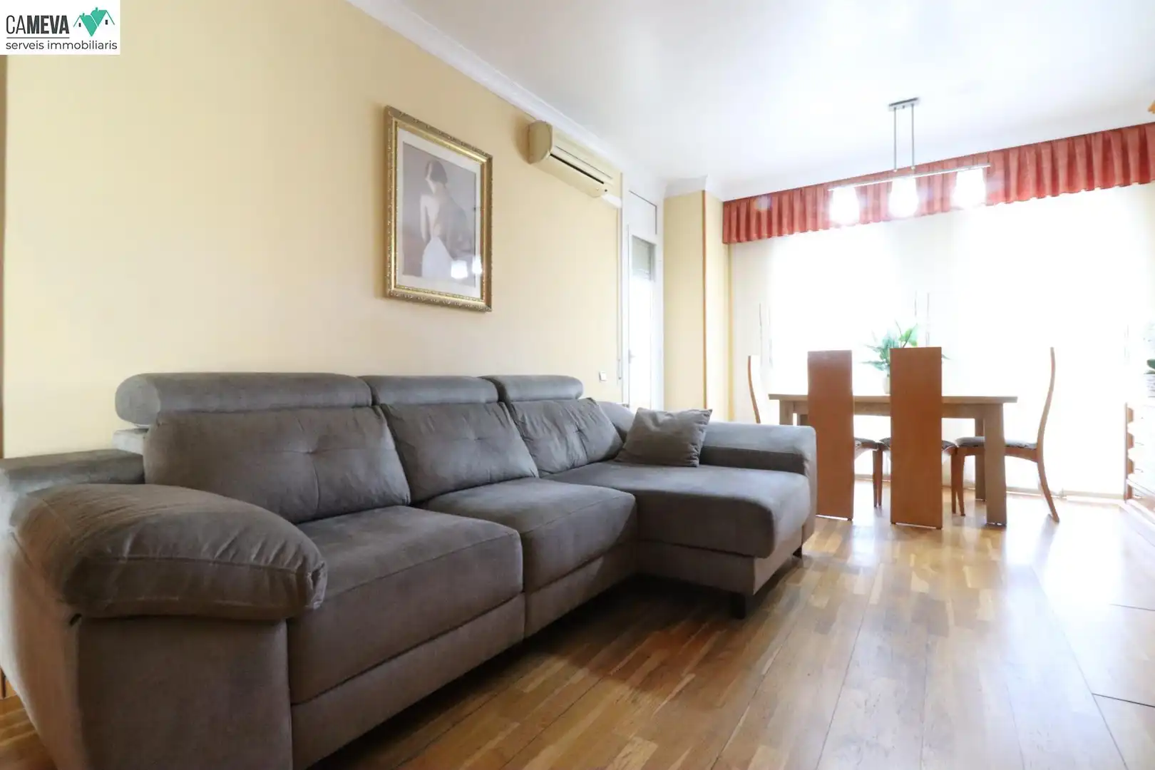 Sala de estar de Piso en venta en Sabadell con Aire acondicionado, Calefacción y Parquet