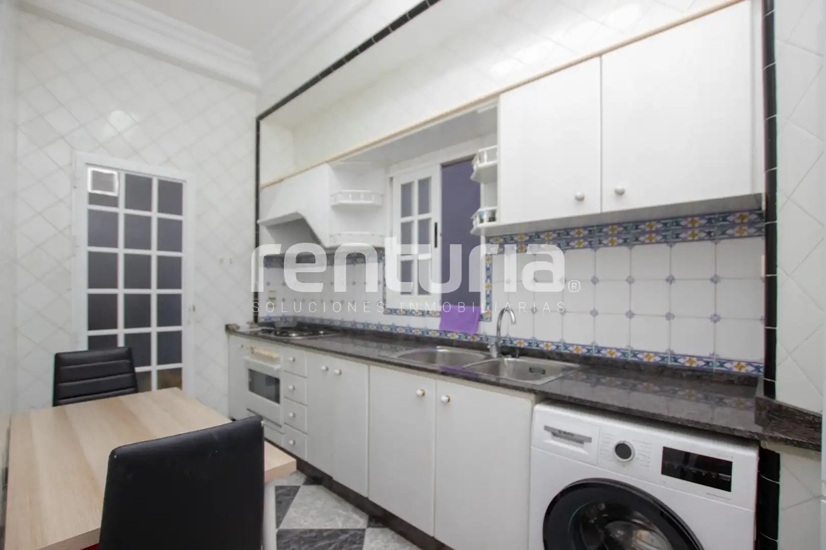 Kitchen of Flat for rent in Extramurs