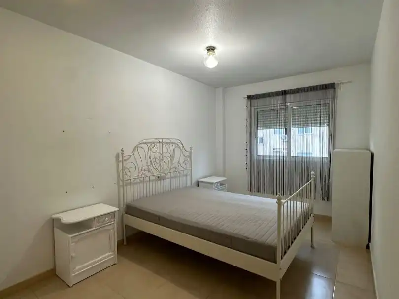 Schlafzimmer von Dachboden zur Miete in Murcia mit Klimaanlage, Terrasse und Möbliert