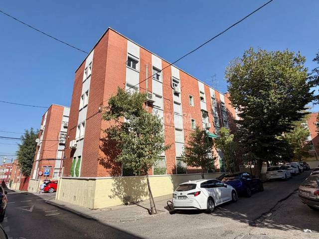 Piso en Venta en Palomeras Bajas