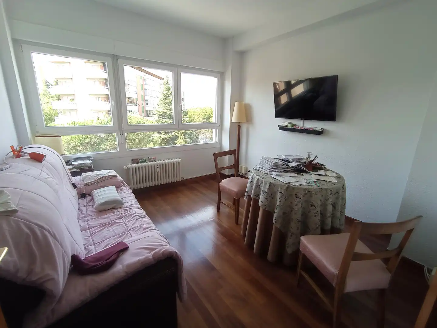 Sala d'estar de Pis en venda en Valladolid amb Parquet, Terrassa i Traster
