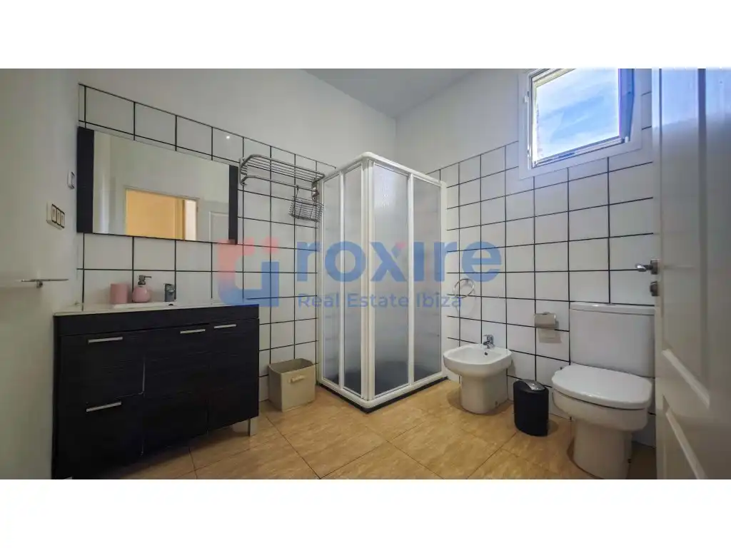 Bathroom of Houses for rent in Sant Antoni de Portmany  with Air Conditioner, Private garden and Terrace