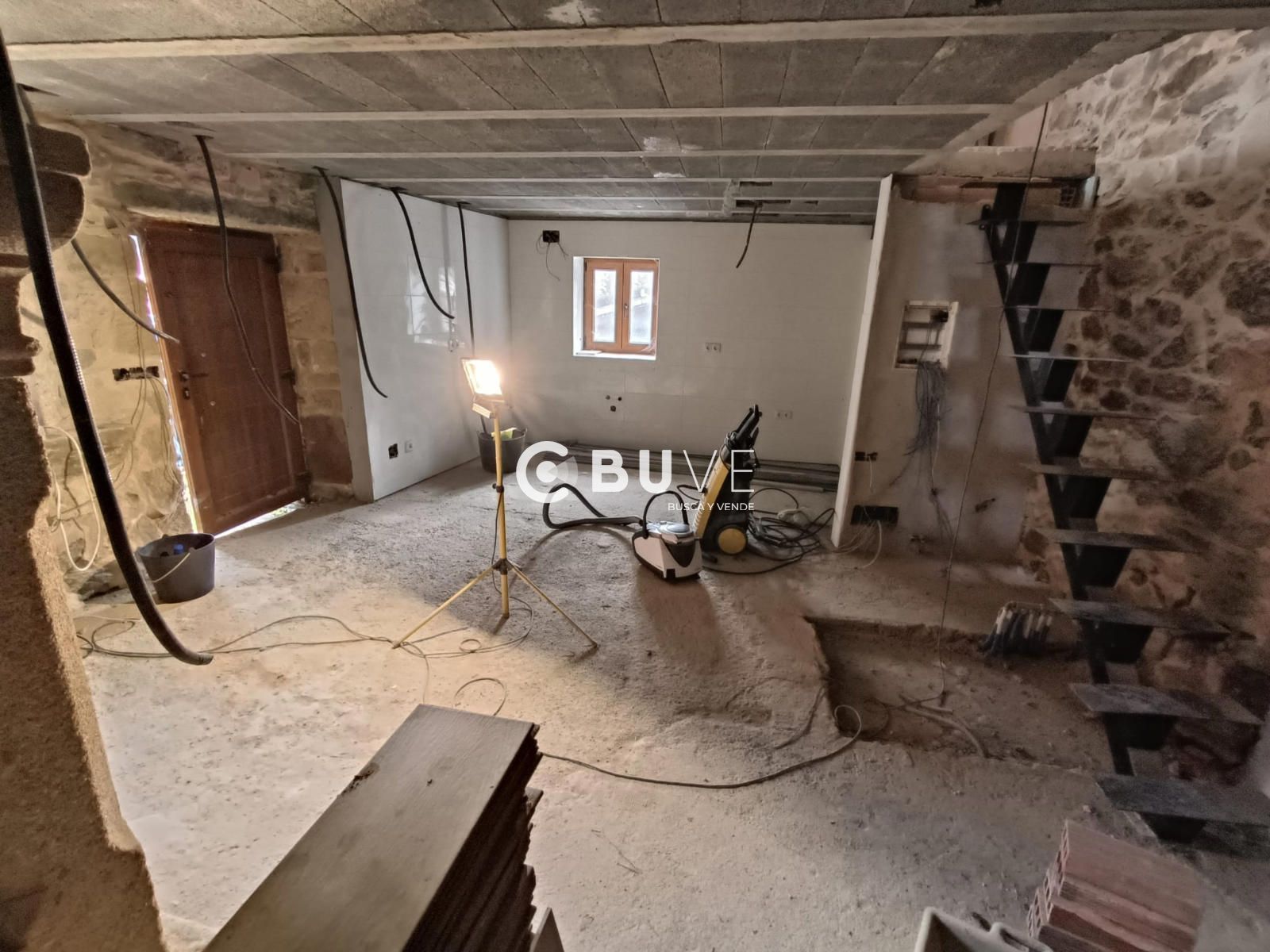 Casa adosada en venda en Brión amb Jardí privat, Terrassa i Traster