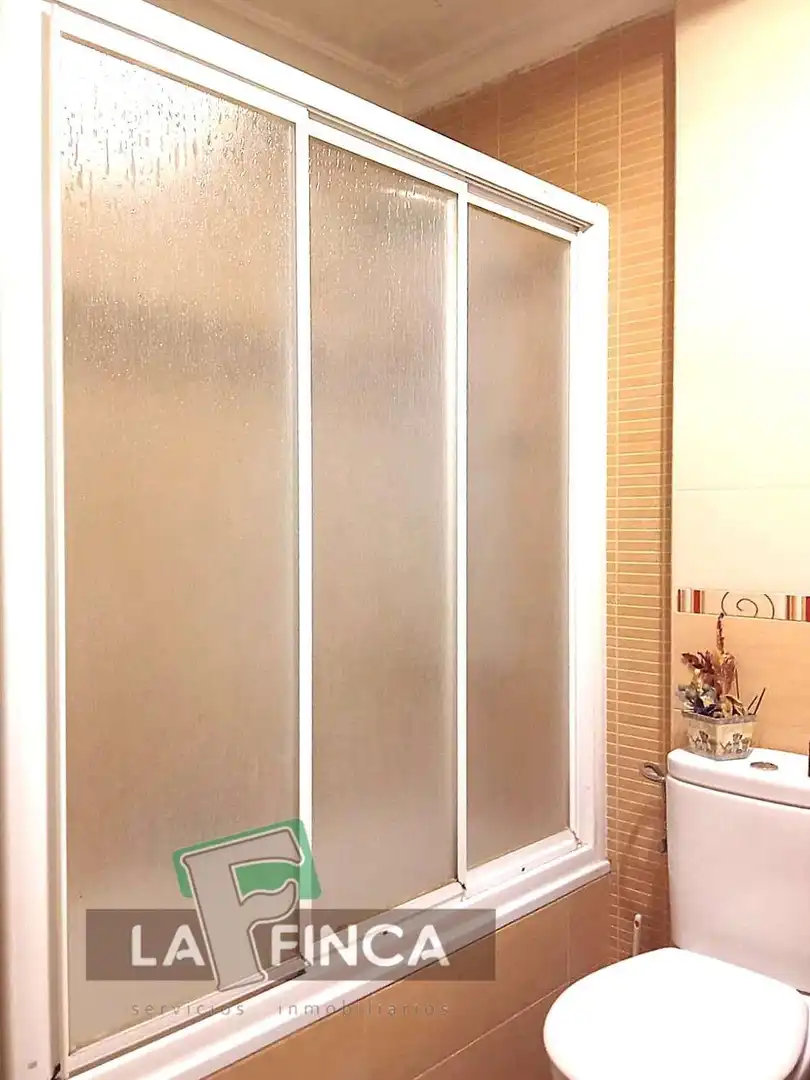 Baño de Piso en venta en Castrillón con Calefacción y Terraza