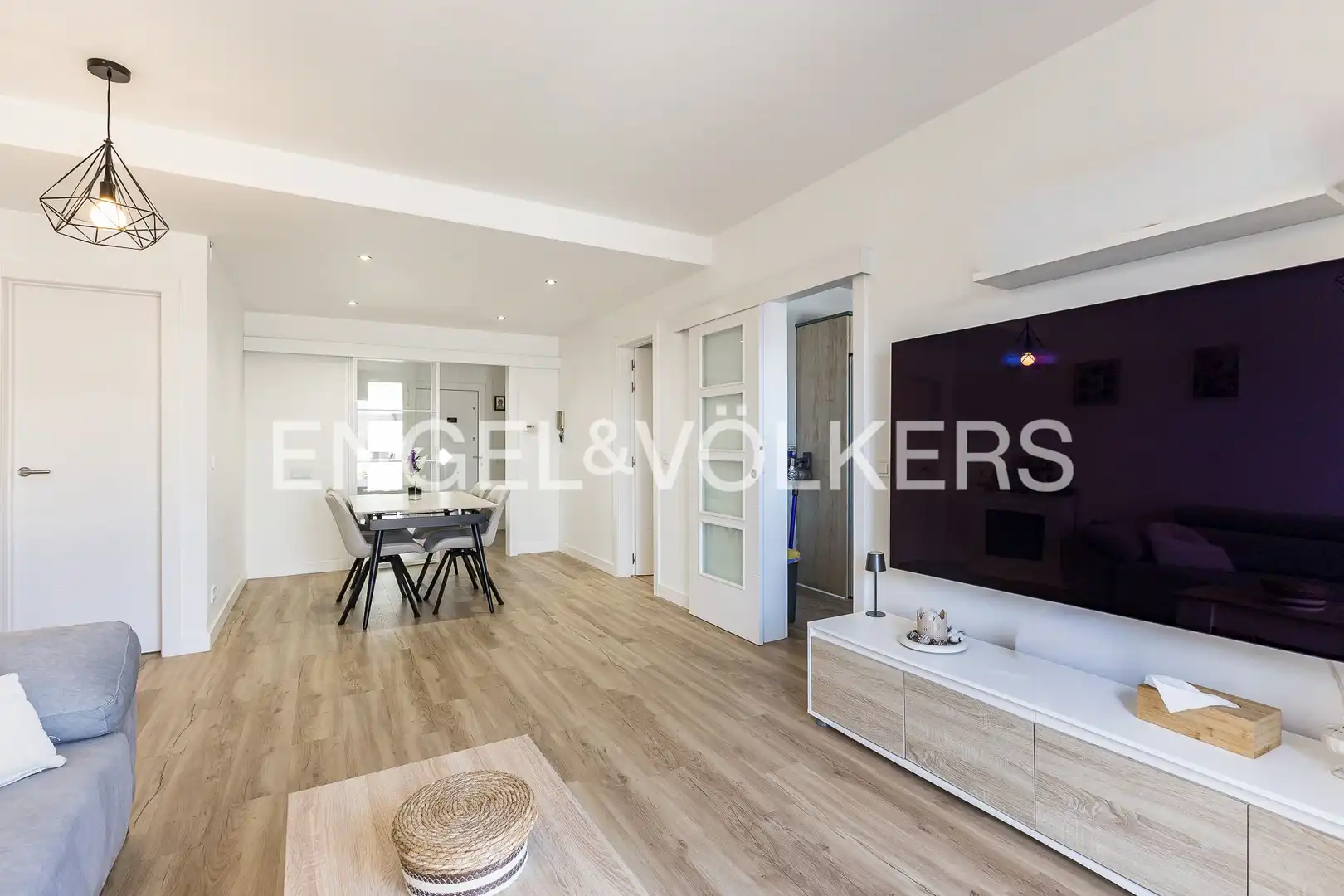 Sala de estar de Casa o chalet en venta en Vilanova i la Geltrú con Aire acondicionado, Calefacción y Terraza