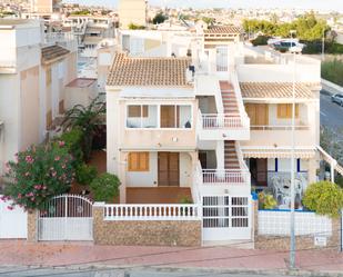 Vista exterior de Àtic en venda en Torrevieja amb Aire condicionat, Moblat i Forn