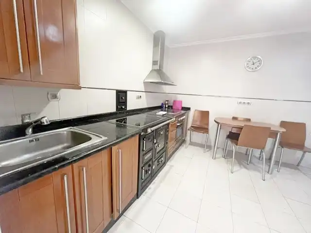Cuina de Casa adosada en venda en Reocín amb Jardí privat, Terrassa i Traster