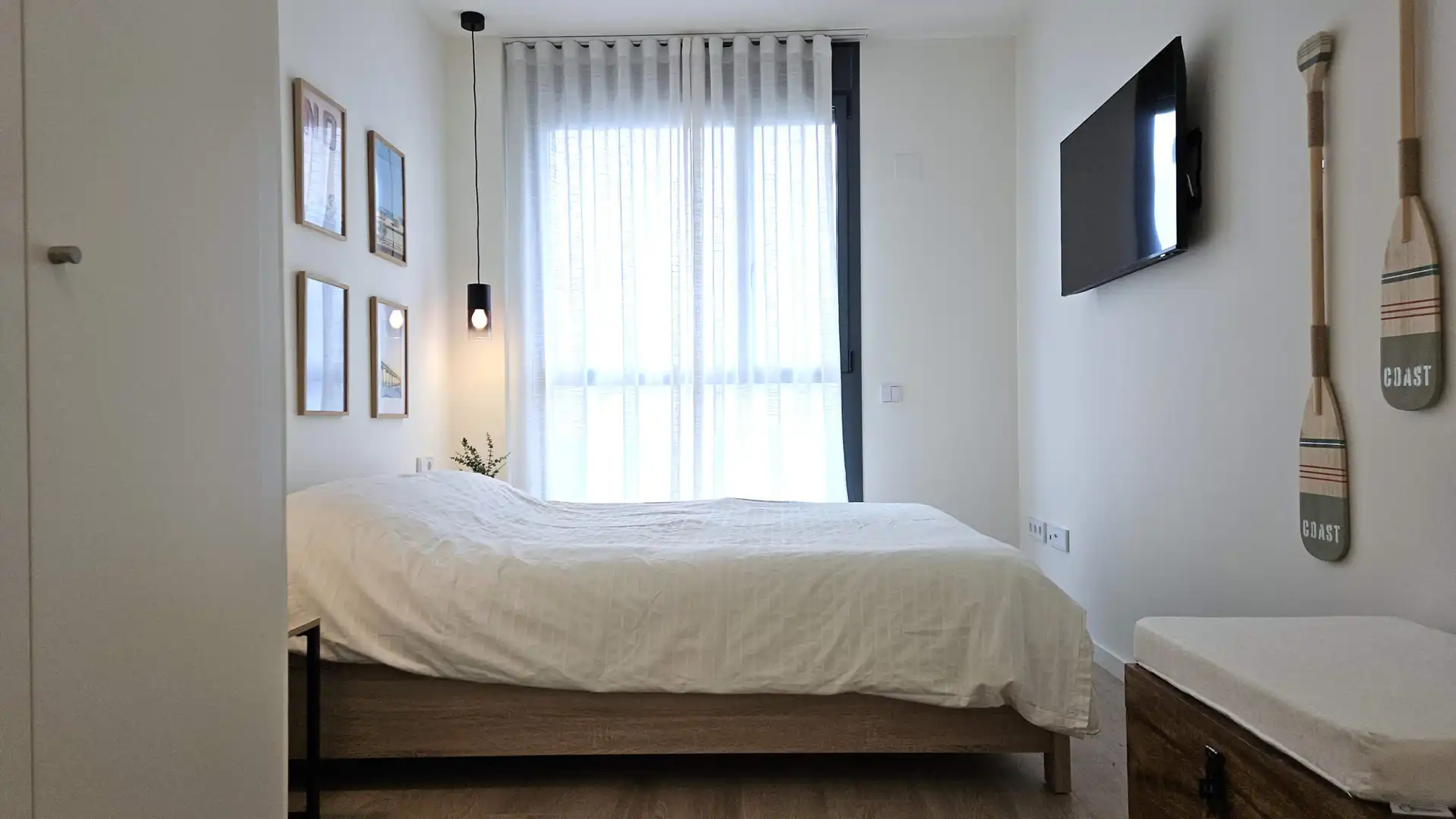 Bedroom of Flat for rent in Badalona  with Air Conditioner, Furnished and Alarm
