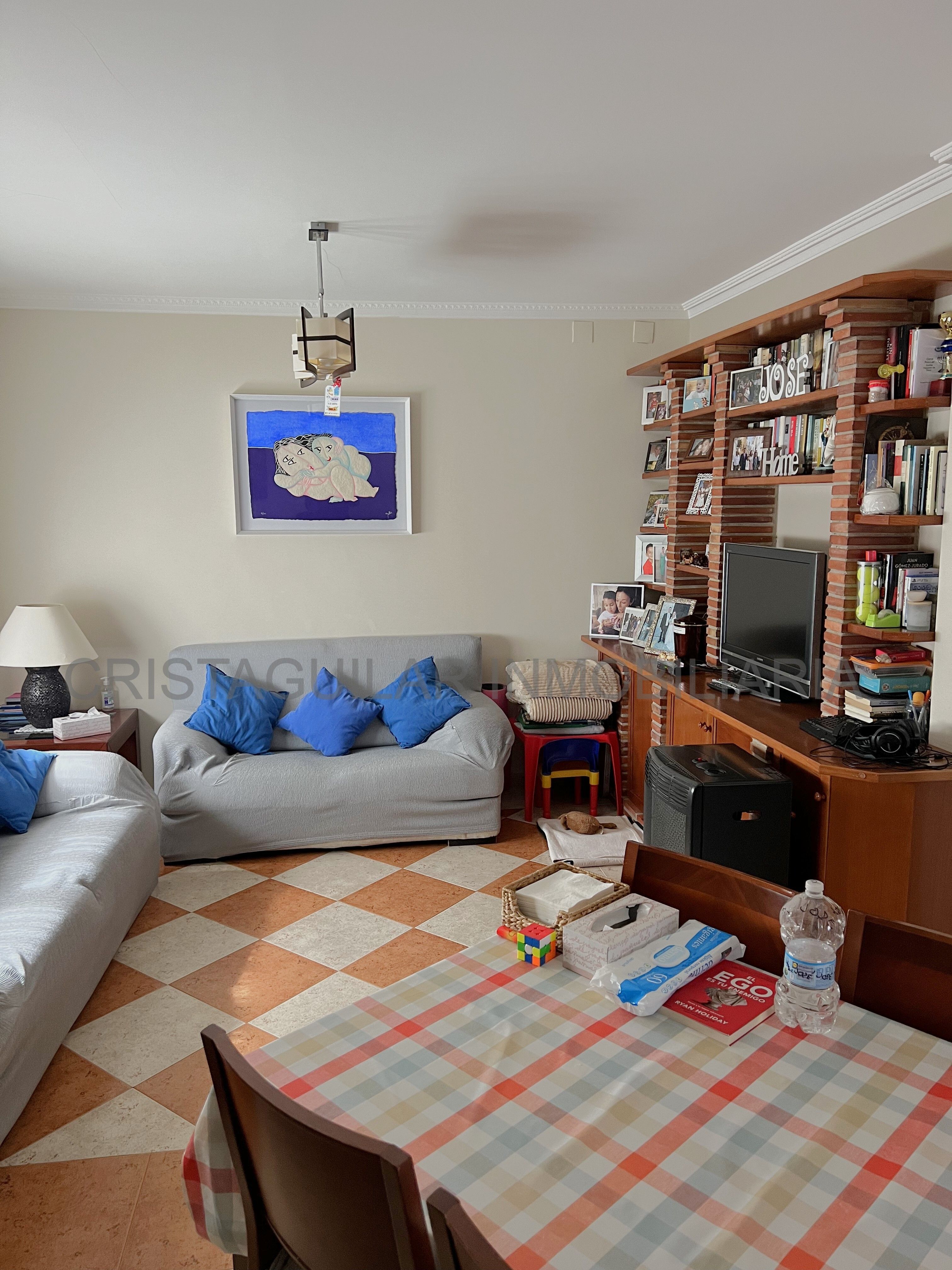 Living room of Flat for sale in Villar del Arzobispo  with Air Conditioner, Storage room and Furnished