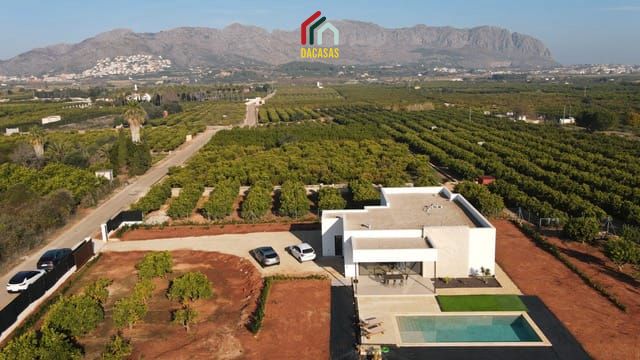 Casa o xalet en venda en Beniarbeig amb Aire condicionat, Calefacció i Jardí privat