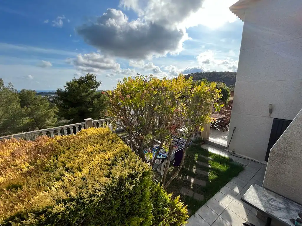 Terrace of Houses for sale in Roda de Berà  with Private garden, Terrace and Oven