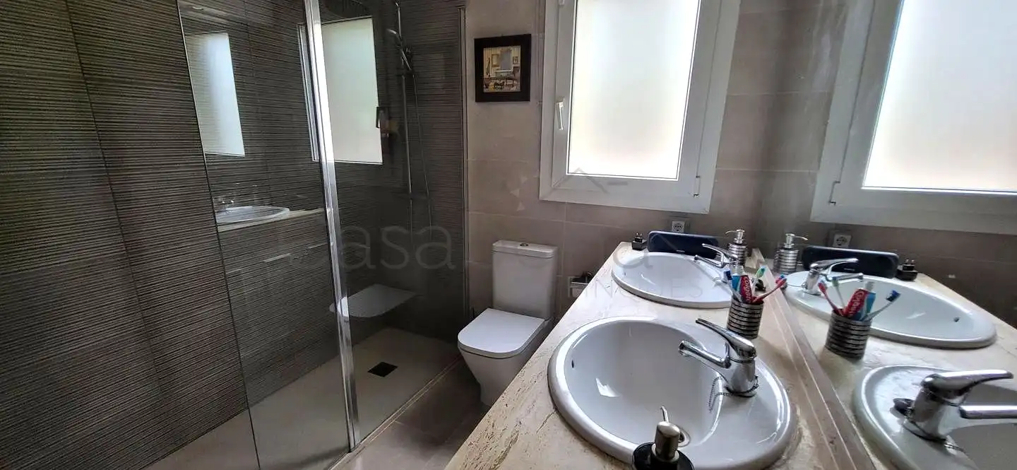 Baño de Casa o chalet en venta en Olost con Jardín privado, Terraza y Piscina