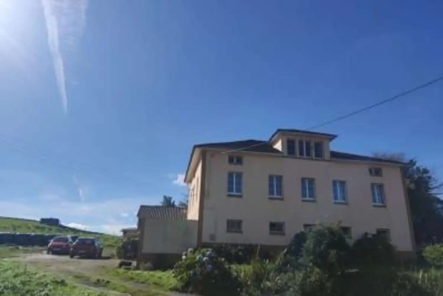 Casa amb jardí en venda a El Vallín