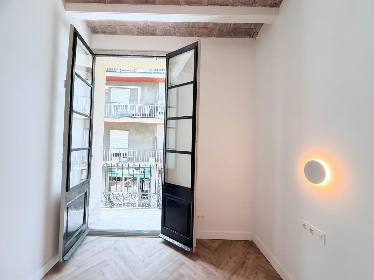 Balcony of Flat for sale in Barcelona  with Air Conditioner, Heating and Parquet flooring