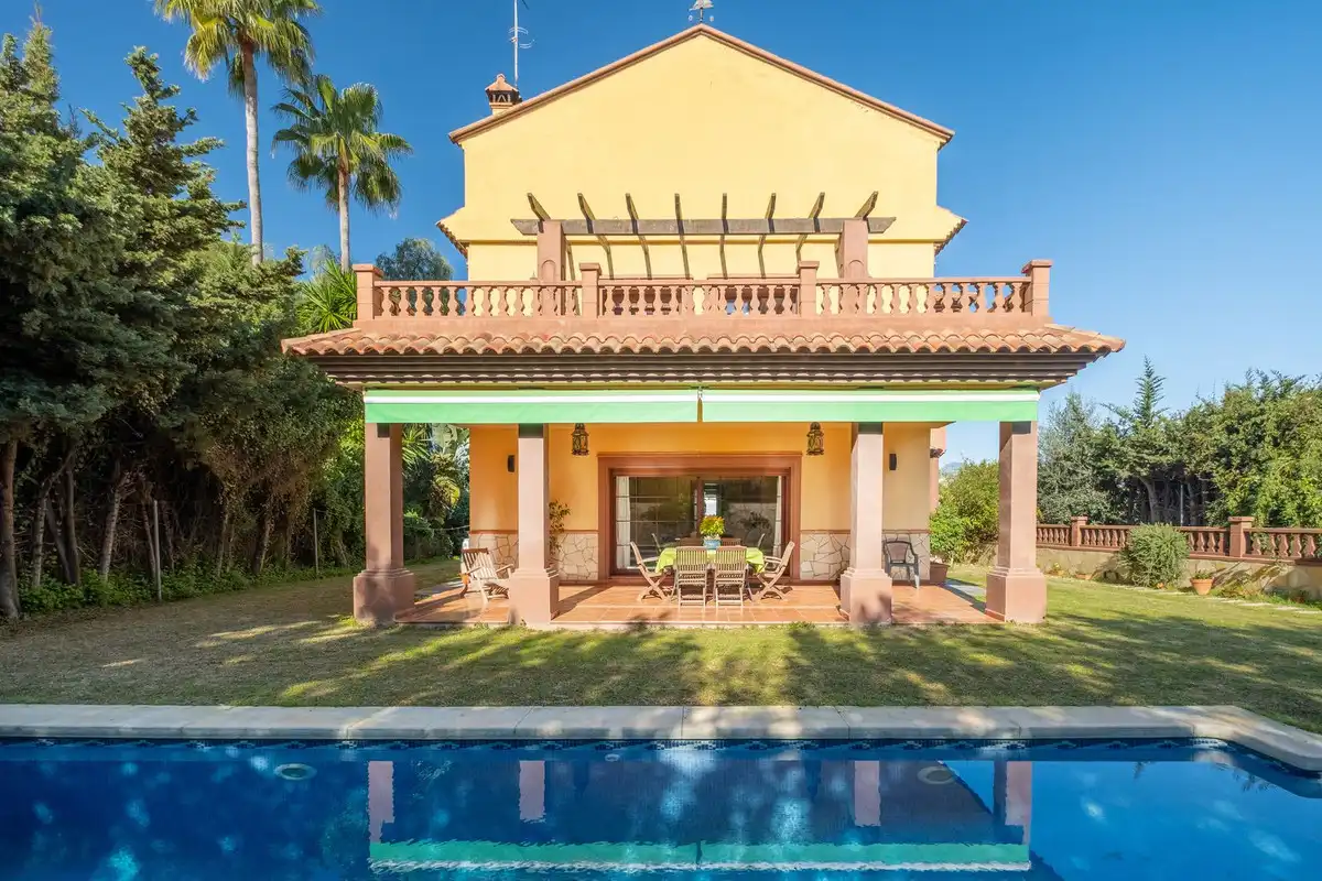 Chalet con terraza en venta en Calle Castilla s/n