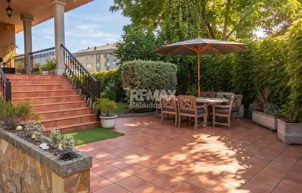 Terraza de Casa adosada en venta en Vigo  con Calefacción, Jardín privado y Terraza