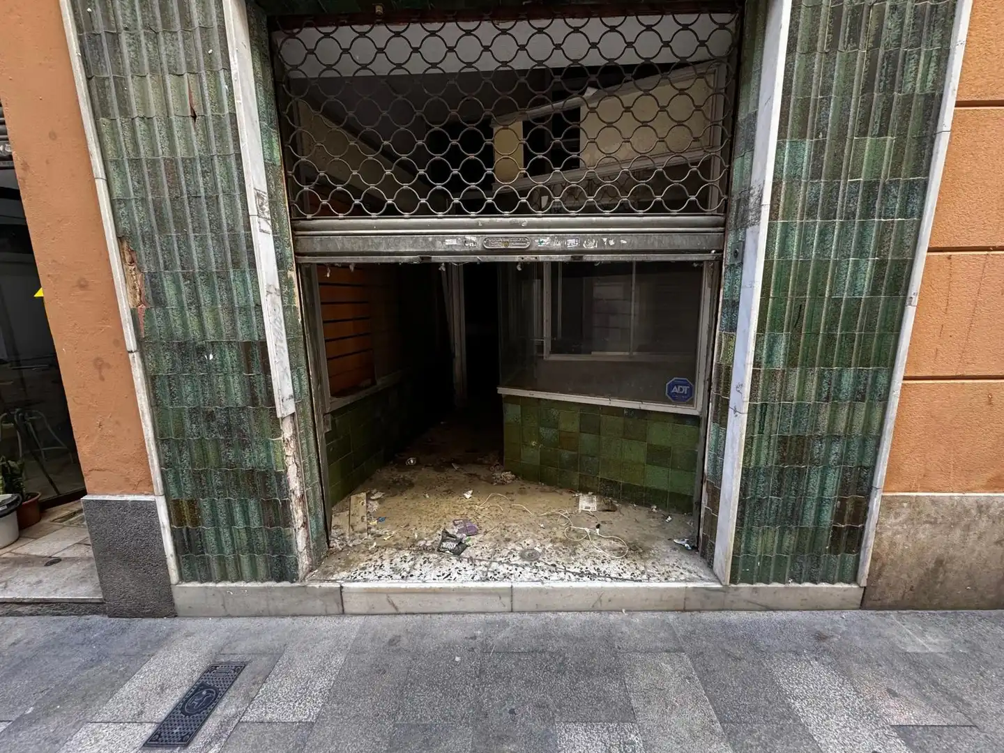 Business premises for sale in Calle MERCADERS