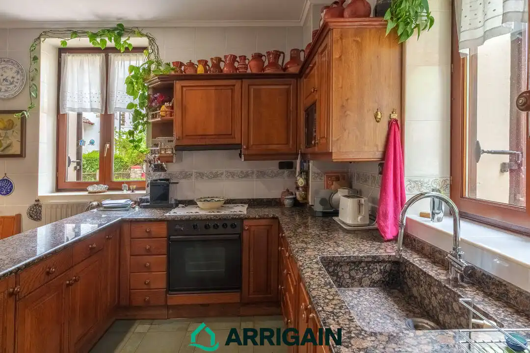 Cocina de Casa o chalet en venta en Irun  con Calefacción, Jardín privado y Terraza