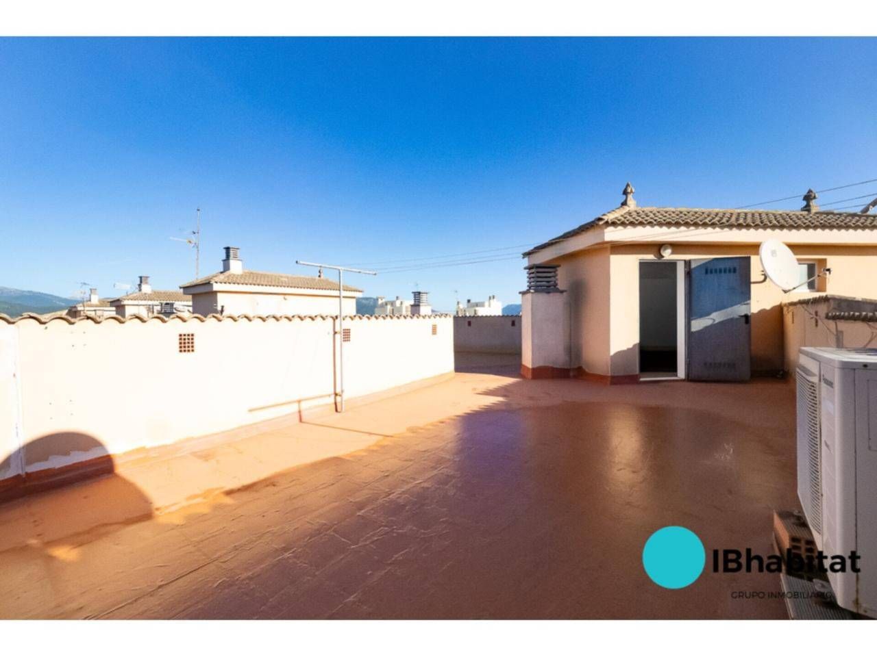 Terrasse von Wohnungen zum verkauf in Sa Pobla mit Klimaanlage, Terrasse und Balkon