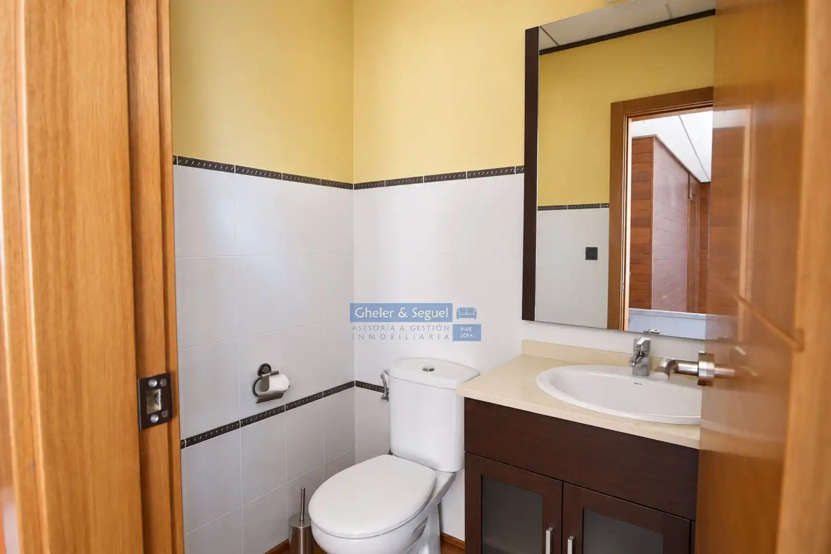 Baño de Local en venta en Alfara de la Baronia, Valencia
