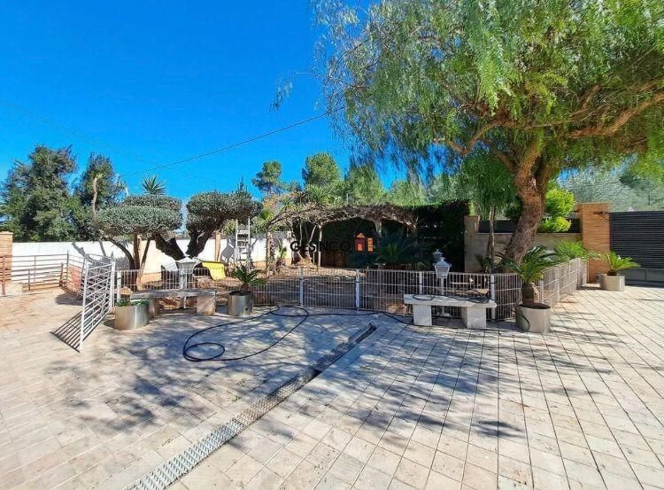 Jardí de Finca rústica en venda en Canals