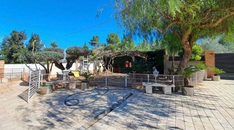 Casa con terreno en Urbanización La Redonda, Canals  Oportunidad única