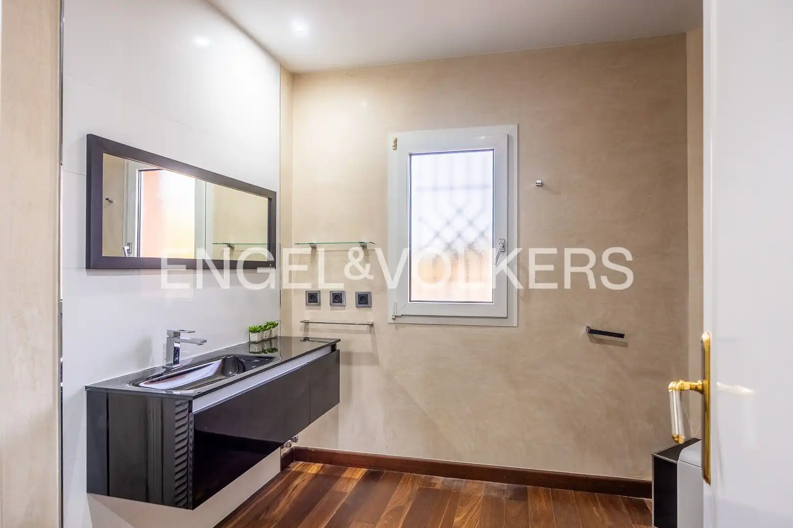 Baño de Casa o chalet en venta en Mairena del Aljarafe con Aire acondicionado, Calefacción y Jardín privado