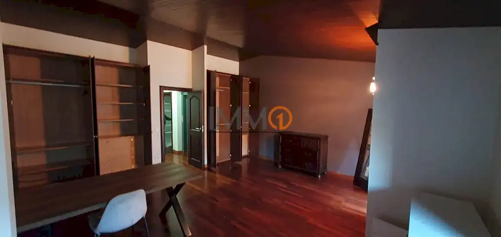 Casa aparellada en venda a Centro, imagen 22