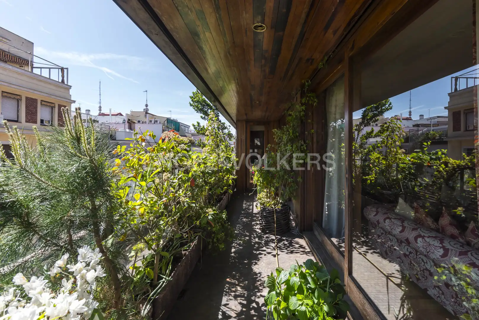 Vista exterior de Piso en venta en Madrid con Aire acondicionado, Calefacción y Parquet