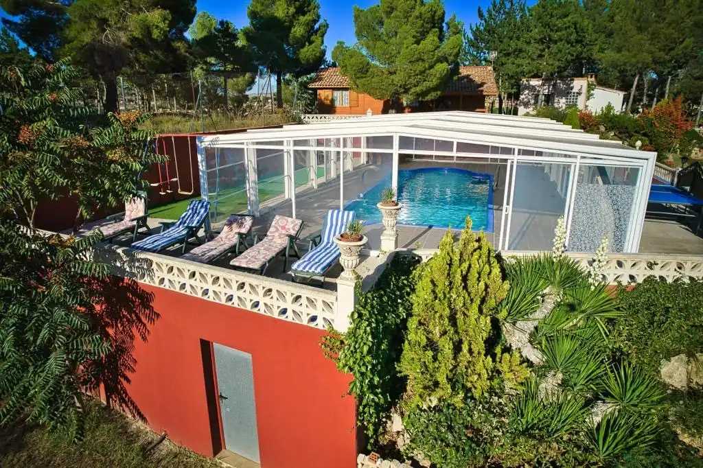 Piscina de Casa o chalet en venta en Teruel con Calefacción, Jardín privado y Parquet