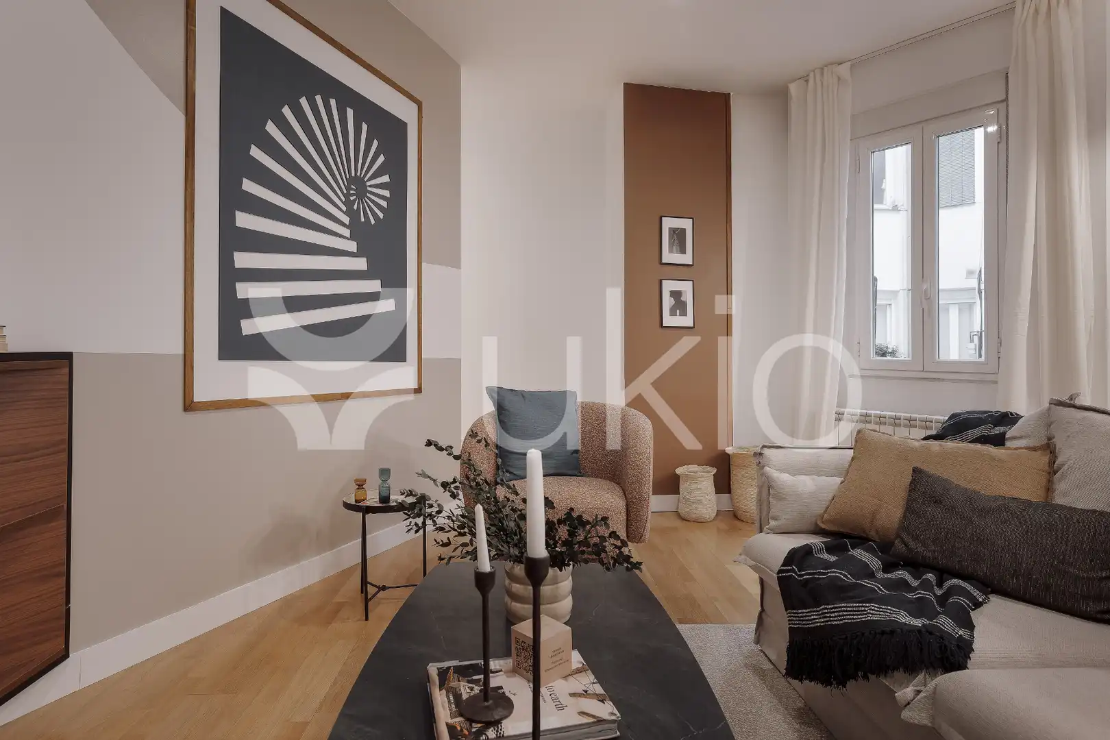 Sala de estar de Apartamento de alquiler en Madrid con Aire acondicionado, Calefacción y Amueblado
