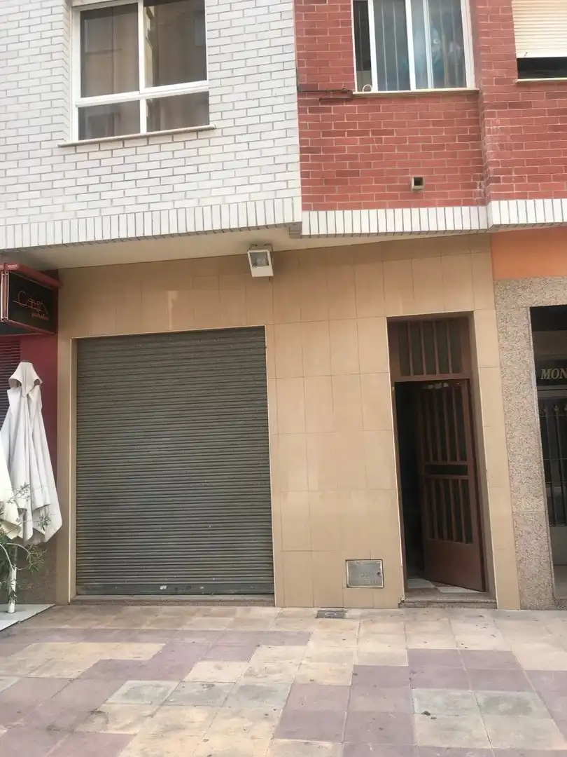 Gewerbefläche zum Verkauf in Calle Pintor Bosch 2