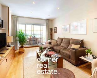 Exterior view of Flat for sale in Sant Cugat del Vallès  with Air Conditioner, Heating and Private garden