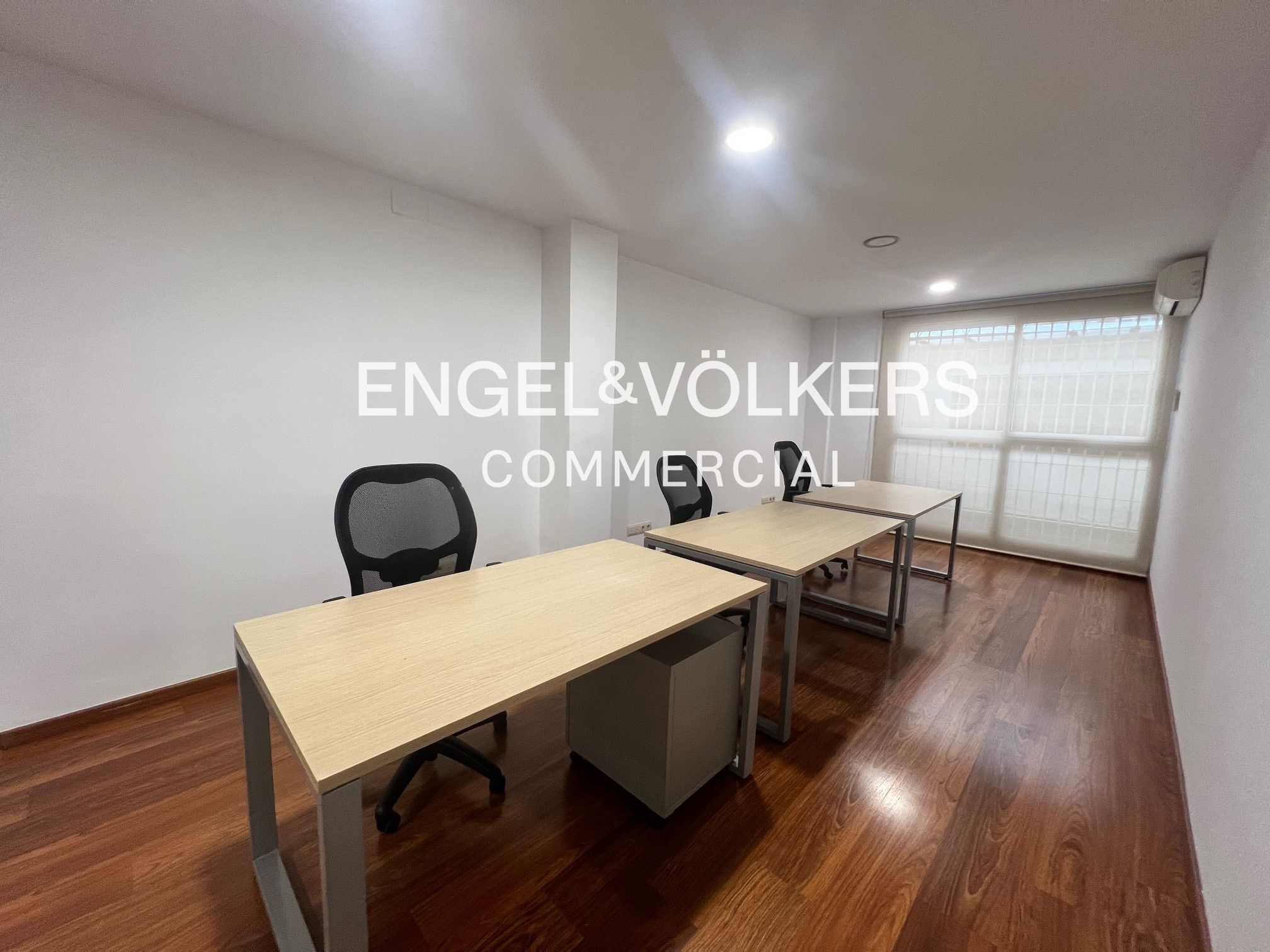 Office for sale in  Barcelona Capital  with Air Conditioner and Terrace