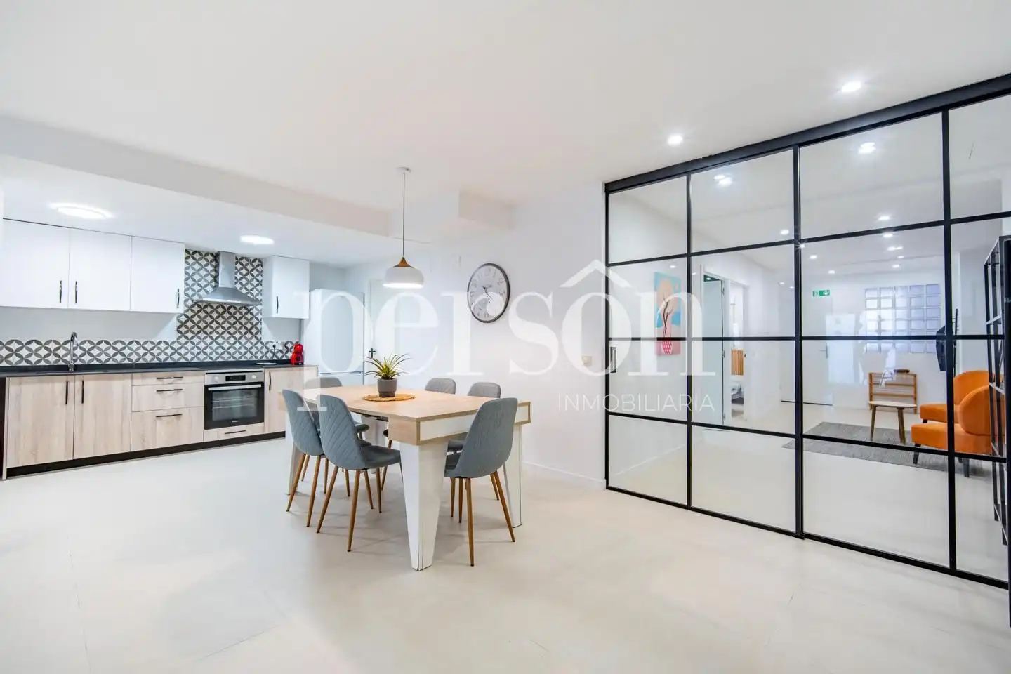 Ground floor for sale in Valencia  with Air Conditioner, Heating and Terrace