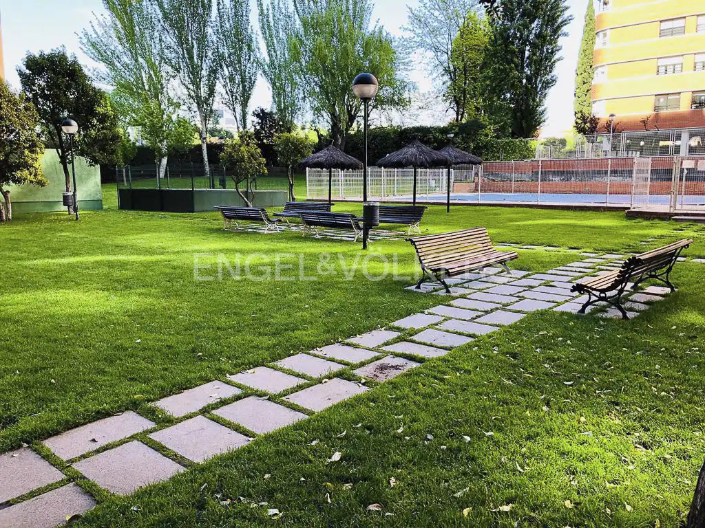 Terrace of Attic for sale in Madrid  with Air Conditioner, Heating and Private garden