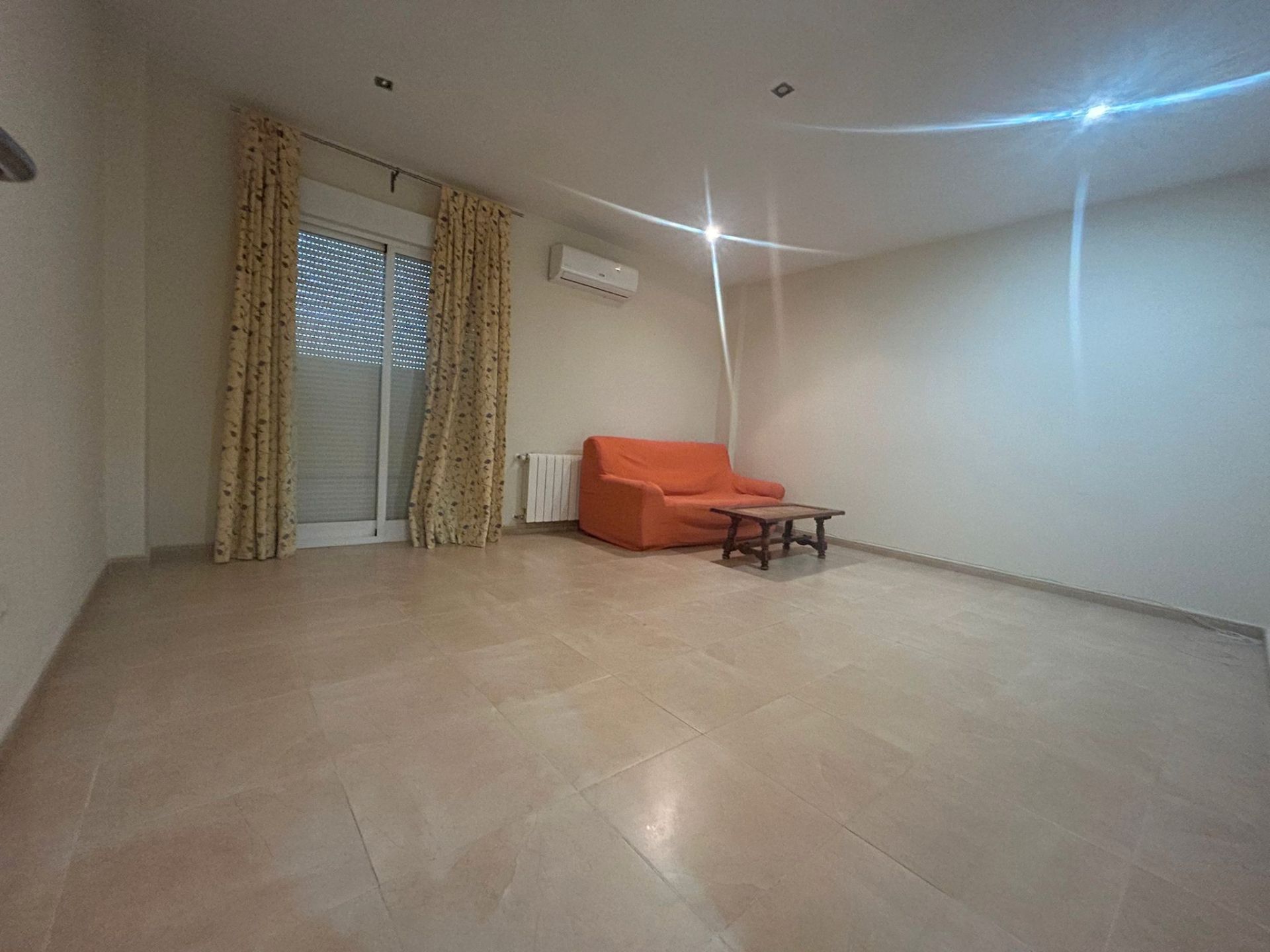 Living room of Flat for sale in Villanueva de la Serena  with Air Conditioner, Heating and Storage room