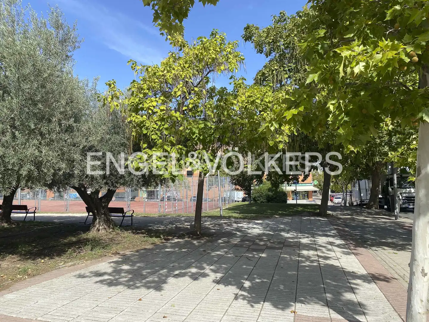 Planta baja de alquiler en Valdebebas - Valdefuentes