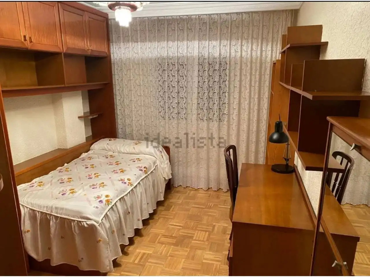 Bedroom of Flat for sale in Gijón   with Heating, Parquet flooring and Furnished